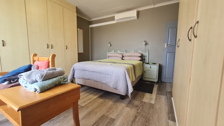4 Bedroom Property for Sale in Dana Bay Western Cape
